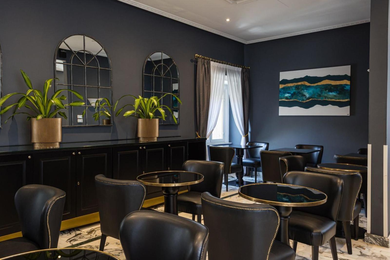 Boutique Hotel Metro 900 Napoli Bagian luar foto