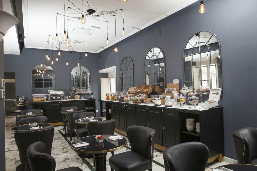 Boutique Hotel Metro 900 Napoli Bagian luar foto
